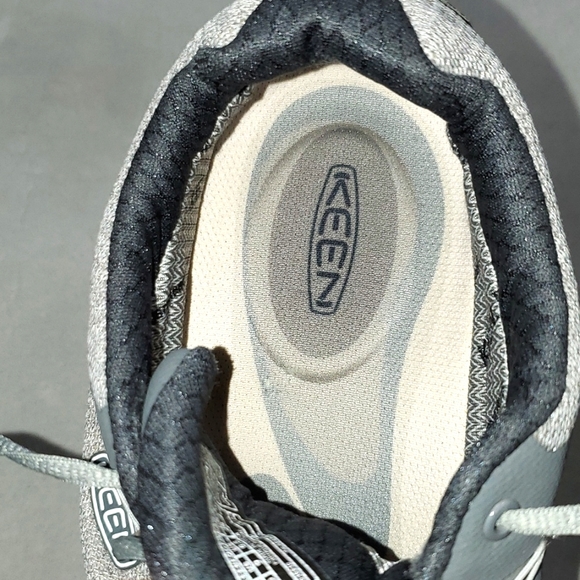 Keen Dry Taradora waterproof shoes women's size 9 gray taupe hiking sneakers - Picture 9 of 10